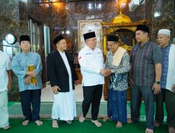 Shalat Jumat Bareng Warga VBS, PJ Bupati Muba Ajak Warga Jaga Kondusifitas